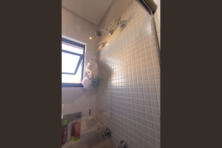 Apartamento à venda com 79m², 3 quartos e 2 vagas Apartamento à venda com 79m², 3 quartos e 2 vagasBanheiro Social