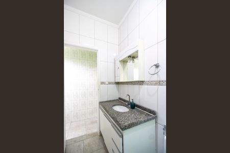 Casa para alugar com 120m², 2 quartos e 1 vaga Casa para alugar com 120m², 2 quartos e 1 vagaBanheiro
