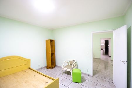 Casa para alugar com 120m², 2 quartos e 1 vaga Casa para alugar com 120m², 2 quartos e 1 vagaQuarto 01