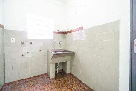 Casa para alugar com 120m², 2 quartos e 1 vaga Casa para alugar com 120m², 2 quartos e 1 vagaÁrea de serviço