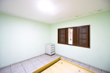Casa para alugar com 120m², 2 quartos e 1 vaga Casa para alugar com 120m², 2 quartos e 1 vagaQuarto 01