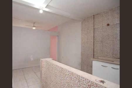 Apartamento à venda com 34m², 1 quarto e sem vaga