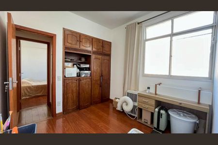 Apartamento à venda com 3 quartos, 90m² em Santa Efigênia, Belo Horizonte