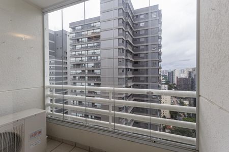 Varanda de apartamento para alugar com 2 quartos, 74m² em Moema, São Paulo