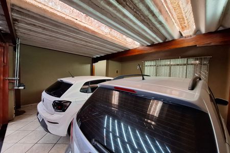 Garagem de casa à venda com 3 quartos, 187m² em Campestre, Santo André