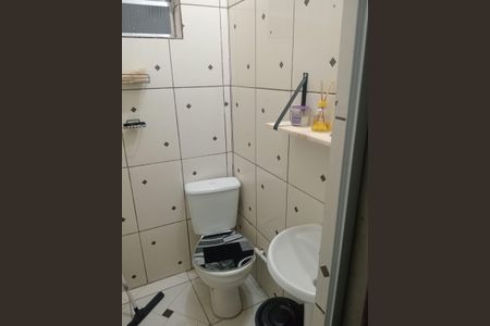 Banheiro casa 1 de casa à venda com 8 quartos, 400m² em Vila Suíça, Santo André
