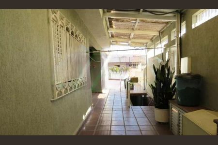 Casa à venda com 200m², 2 quartos e 4 vagas