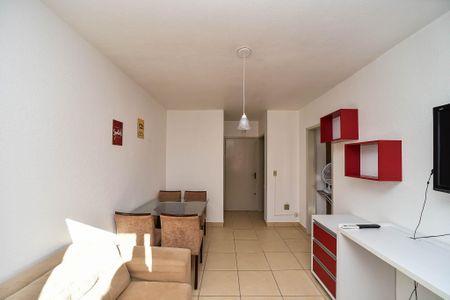 Sala de apartamento para alugar com 1 quarto, 41m² em Passo D’areia, Porto Alegre