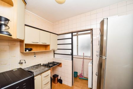 Cozinha de apartamento para alugar com 1 quarto, 41m² em Passo D’areia, Porto Alegre
