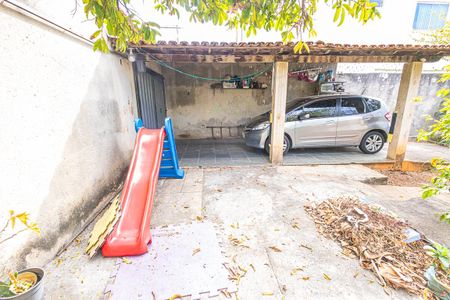Área externa de casa à venda com 3 quartos, 360m² em Candelária, Belo Horizonte
