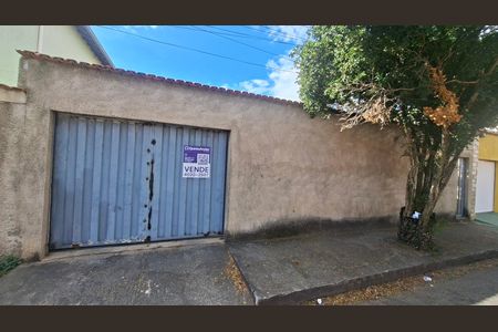 Fachada  de casa à venda com 3 quartos, 360m² em Candelária, Belo Horizonte