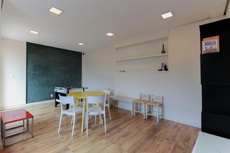 Apartamento para alugar com 78m², 2 quartos e 2 vagasÁrea comum - Espaço de jogos