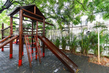 Apartamento para alugar com 78m², 2 quartos e 2 vagasÁrea comum - Playground