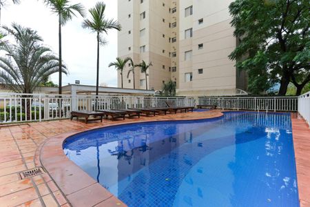 Apartamento para alugar com 78m², 2 quartos e 2 vagasÁrea comum - Piscina
