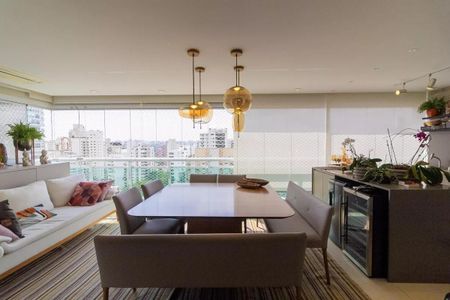 Apartamento à venda com 151m², 3 quartos e 3 vagas