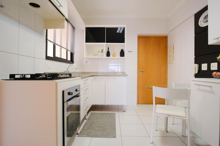Apartamento à venda com 103m², 3 quartos e 2 vagasCozinha