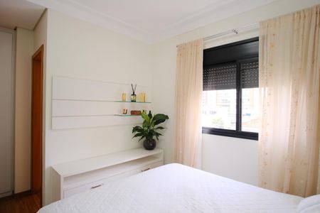 Apartamento à venda com 103m², 3 quartos e 2 vagasSuíte
