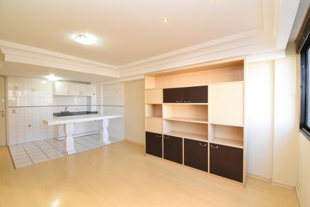 Studio de kitnet/studio para alugar com 1 quarto, 33m² em Cristo Rei, Curitiba