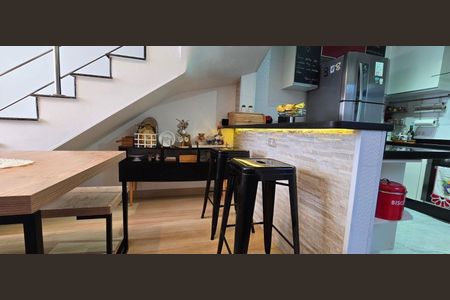 Casa à venda com 130m², 3 quartos e sem vaga