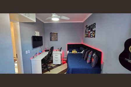Casa à venda com 3 quartos, 130m² em Vila Araguaia, São Paulo