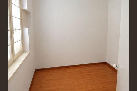Casa à venda com 128m², 2 quartos e 1 vaga