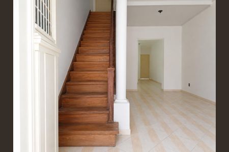 Casa à venda com 128m², 2 quartos e 1 vaga