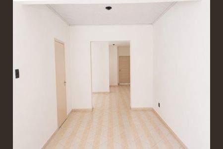 Casa à venda com 128m², 2 quartos e 1 vaga