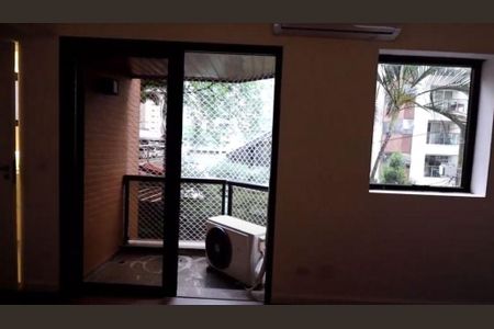 Apartamento à venda com 3 quartos, 130m² em Itaim Bibi, São Paulo