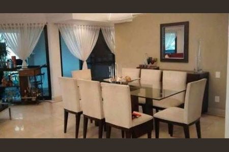 Apartamento à venda com 3 quartos, 210m² em Vila Suzana, São Paulo
