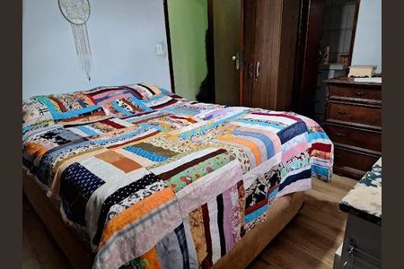 Casa à venda com 4 quartos, 220m² em Pestana, Osasco