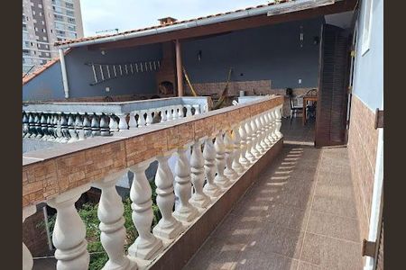 Casa à venda com 4 quartos, 220m² em Pestana, Osasco