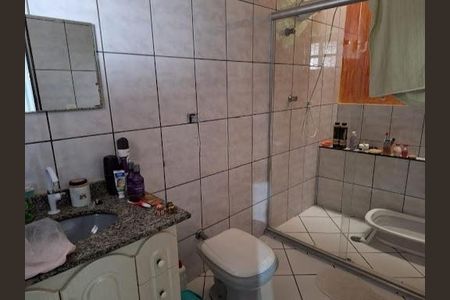 Casa à venda com 4 quartos, 220m² em Pestana, Osasco