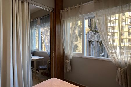 Quarto de apartamento para alugar com 1 quarto, 30m² em Embaré, Santos