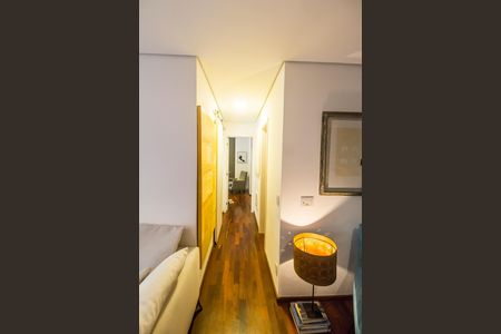 Apartamento para alugar com 141m², 2 quartos e 1 vaga Apartamento para alugar com 141m², 2 quartos e 1 vagaCorredor