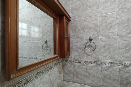 Casa de condomínio para alugar com 95m², 2 quartos e 1 vaga Casa de condomínio para alugar com 95m², 2 quartos e 1 vagaBanheiro Social