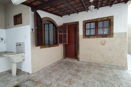 Casa de condomínio para alugar com 95m², 2 quartos e 1 vaga Casa de condomínio para alugar com 95m², 2 quartos e 1 vagaÁrea de Serviço