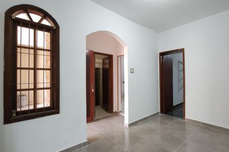 Sala de casa de condomínio para alugar com 2 quartos, 95m² em Taquara, Rio de Janeiro