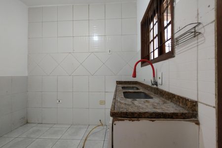 Cozinha de casa de condomínio para alugar com 2 quartos, 95m² em Taquara, Rio de Janeiro