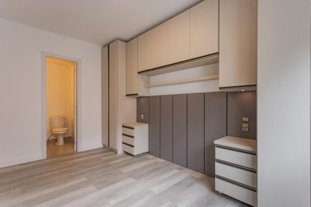 Suíte 1 de apartamento à venda com 2 quartos, 69m² em Moinhos de Vento, Porto Alegre