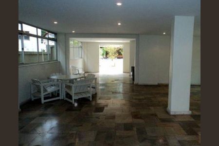Apartamento à venda com 160m², 4 quartos e 2 vagas Apartamento à venda com 160m², 4 quartos e 2 vagasÁrea comum