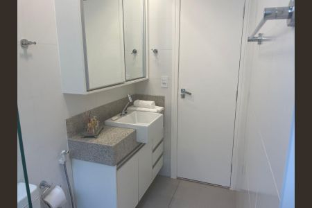 Apartamento à venda com 160m², 4 quartos e 2 vagas Apartamento à venda com 160m², 4 quartos e 2 vagasBanheiro