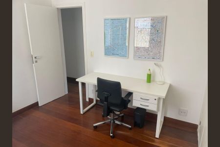 Apartamento à venda com 160m², 4 quartos e 2 vagas Apartamento à venda com 160m², 4 quartos e 2 vagasQuarto
