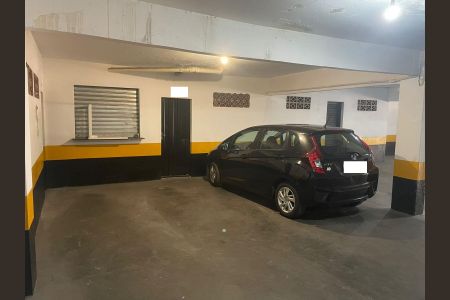 Apartamento à venda com 160m², 4 quartos e 2 vagas Apartamento à venda com 160m², 4 quartos e 2 vagasVagas de garagem
