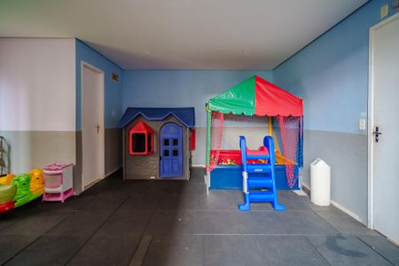 Apartamento à venda com 54m², 2 quartos e 1 vaga Apartamento à venda com 54m², 2 quartos e 1 vagaÁrea comum - Brinquedoteca