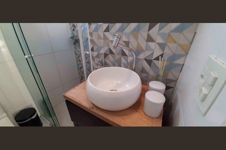Apartamento para alugar com 54m², 2 quartos e 1 vaga Apartamento para alugar com 54m², 2 quartos e 1 vagaBanheiro