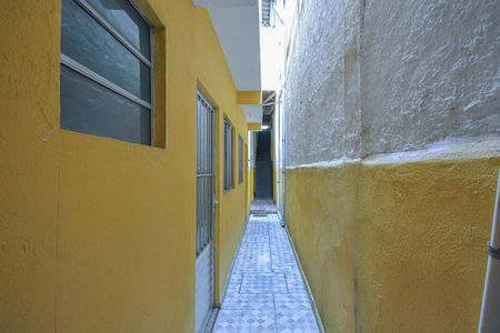 Corredor de casa à venda com 2 quartos, 220m² em Campininha, São Paulo