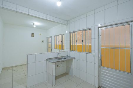 Casa à venda com 220m², 2 quartos e sem vaga Casa à venda com 220m², 2 quartos e sem vagaCozinha 1