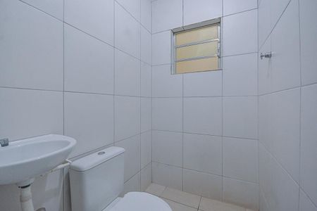 Banheiro 1 de casa à venda com 2 quartos, 220m² em Campininha, São Paulo