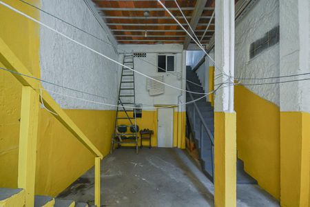 Quintal de casa à venda com 2 quartos, 220m² em Campininha, São Paulo