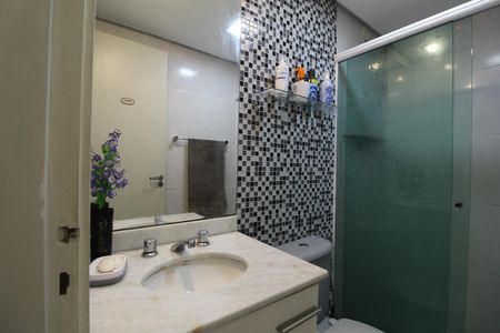Apartamento para alugar com 77m², 3 quartos e 2 vagasBanheiro Social